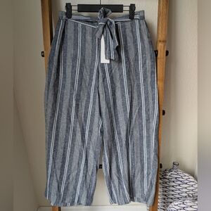 NWT Calvin Klein Navy and White Striped Paperbag Wide Leg Pants - Size 6